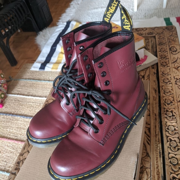 Dr. Martens - Picture 3 of 5